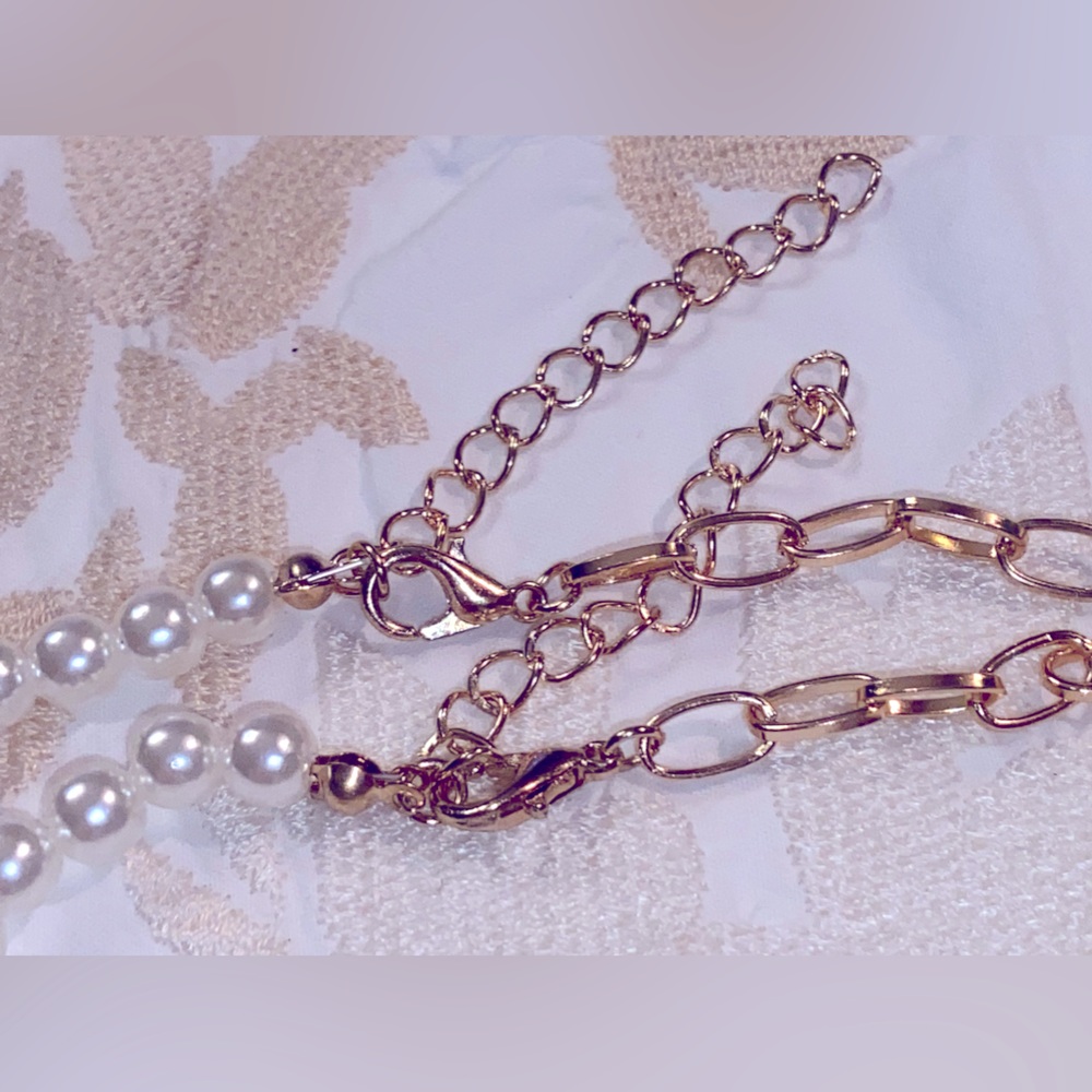 NWT Mixed Gold & Blue Tone Necklace- 17” Chain w/Acrylic Blue Flower & Crystals - Picture 15 of 16